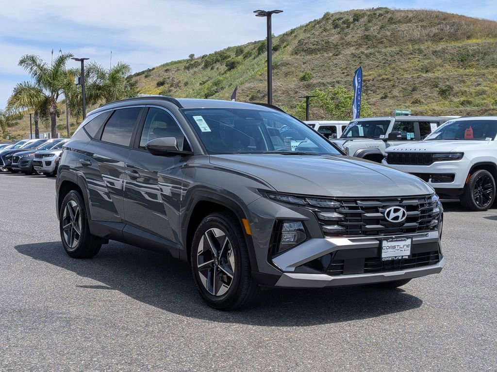 Used 2025 Hyundai Tucson SEL FWD image 3