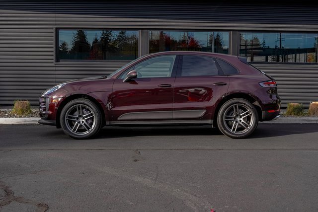 Used 2021 Porsche Macan image 2