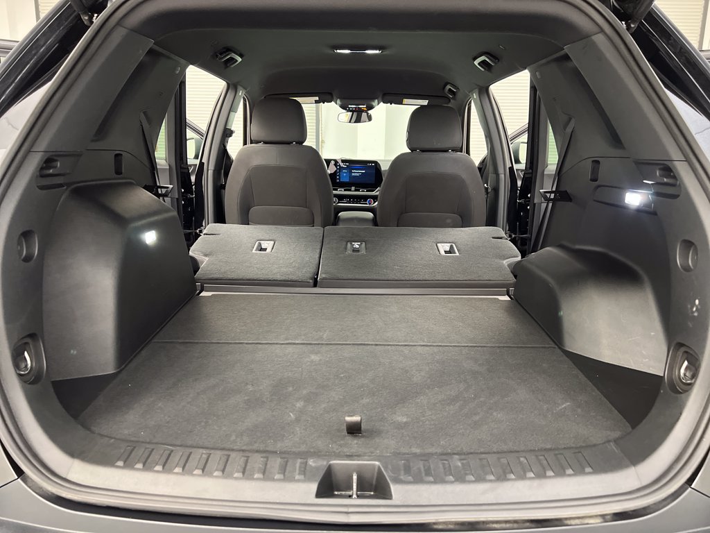 Used 2026 Chevrolet Equinox LT FWD image 34