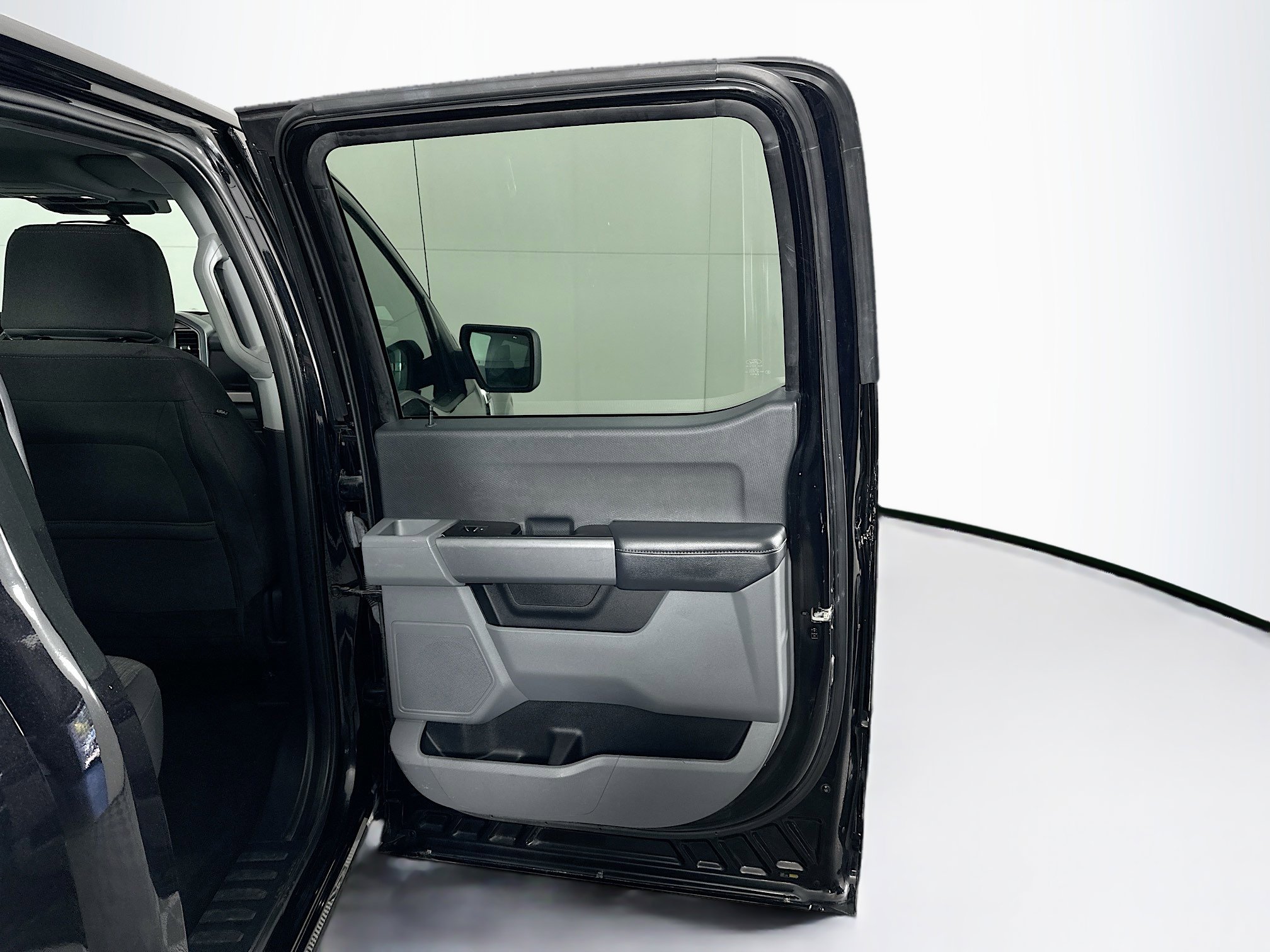 Used 2023 Ford F150 XLT image 27