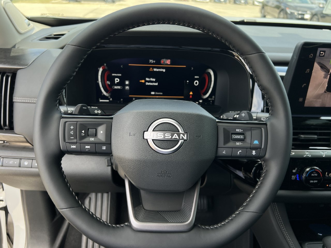 New 2026 Nissan Pathfinder Platinum AWD/4WD image 9