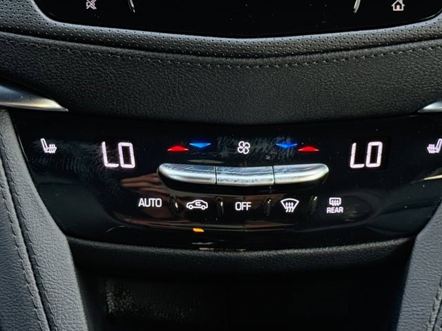 Certified 2023 Cadillac XT6 Luxury FWD image 4