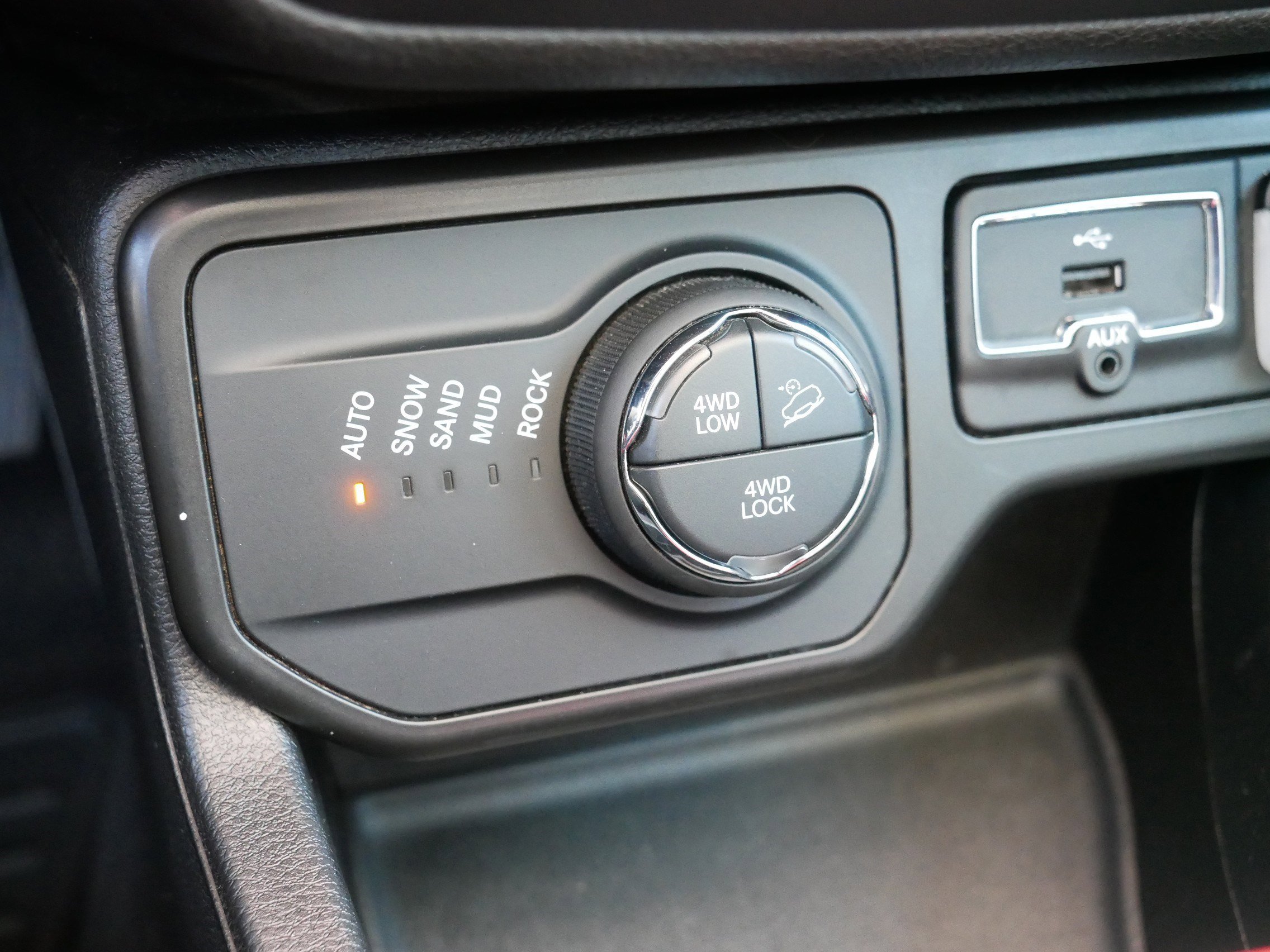 Used 2019 Jeep Renegade Trailhawk image 33