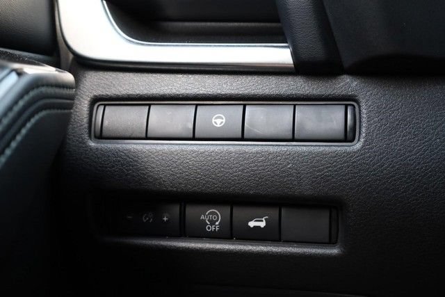 Certified 2023 Nissan Rogue SV w/ SV Premium B Package AWD/4WD image 20