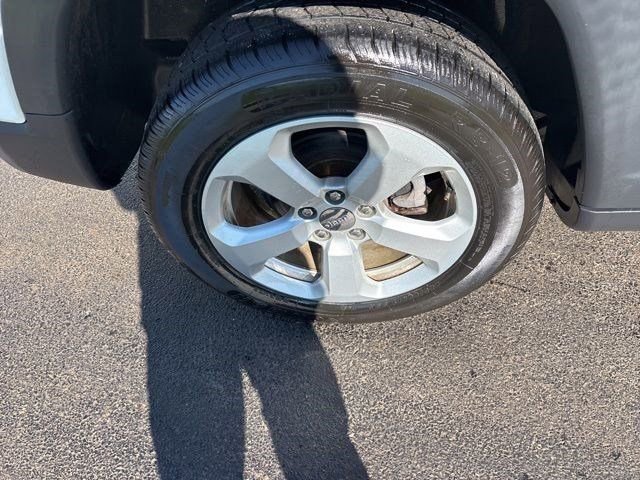 Used 2018 Jeep Compass Latitude w/ Cold Weather Group image 42