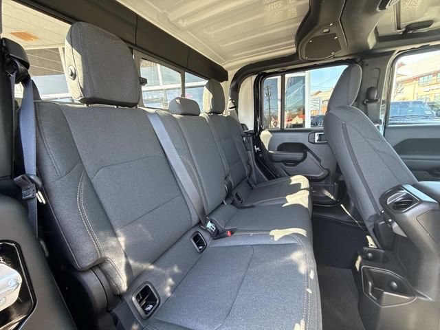 New 2026 Jeep Gladiator Sport AWD/4WD image 36