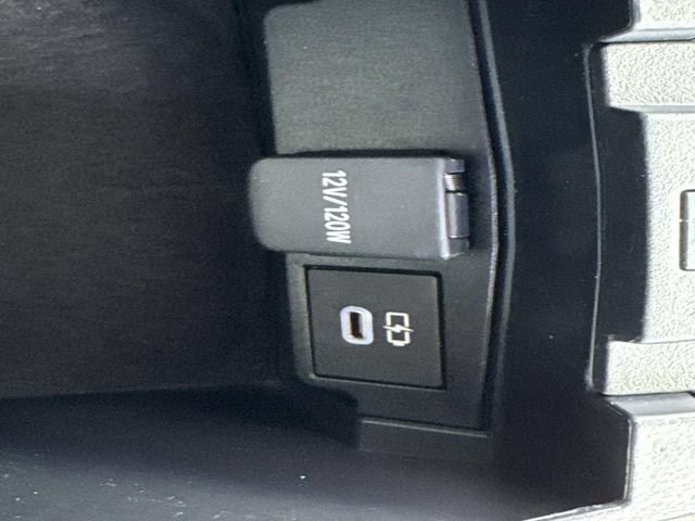 Used 2023 Toyota Corolla Cross L FWD image 21