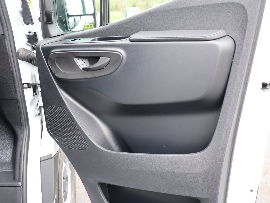 New 2026 Mercedes-Benz Sprinter 2500 image 13