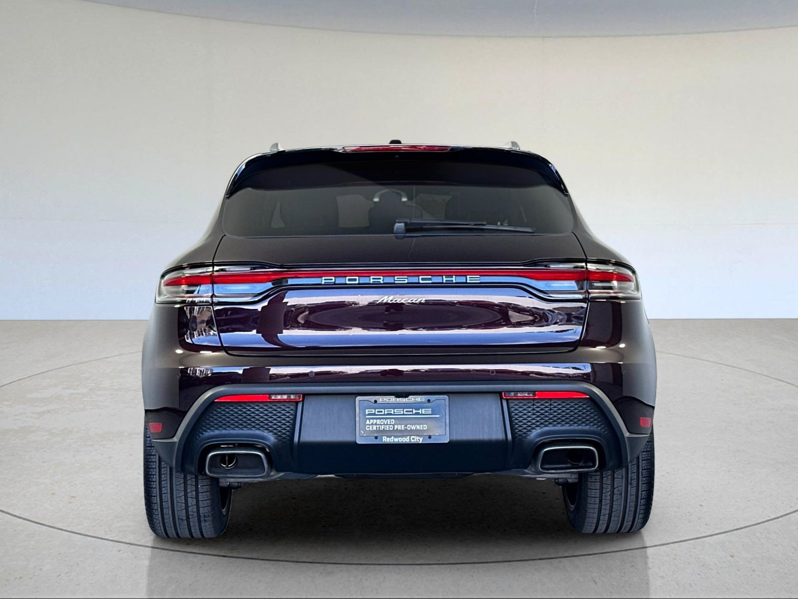 Certified 2026 Porsche Macan AWD/4WD image 7