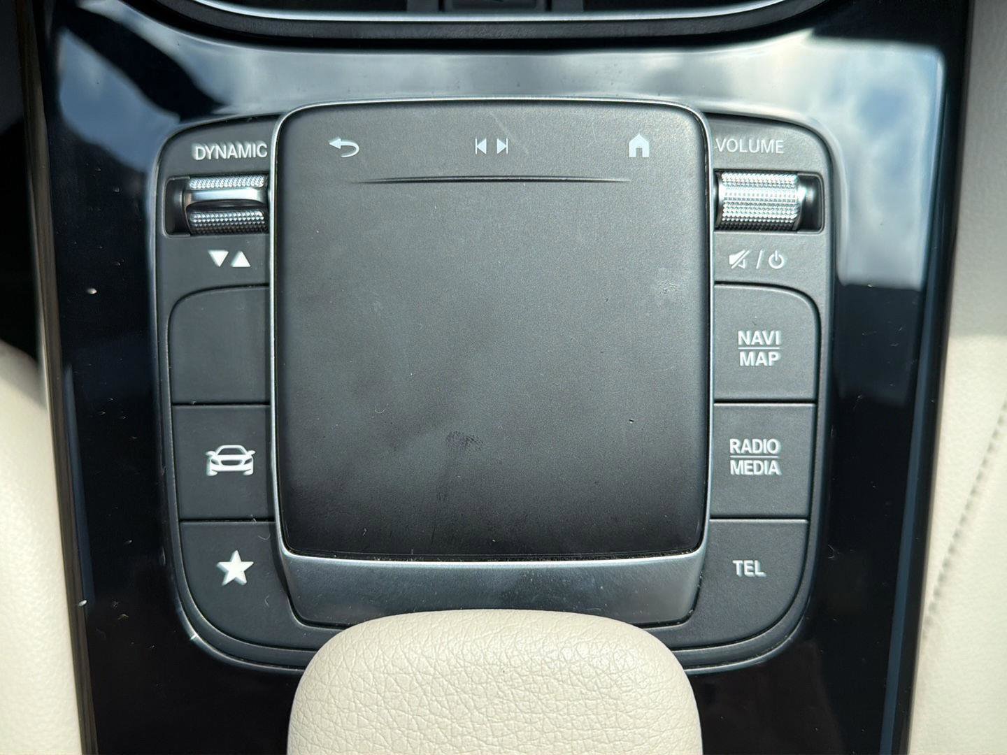 Used 2022 Mercedes-Benz A 220 image 24