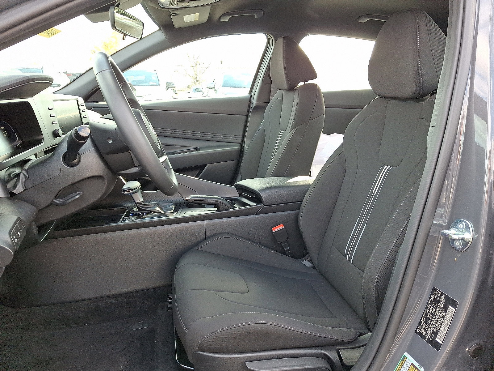 Certified 2025 Hyundai Elantra Sport image 13