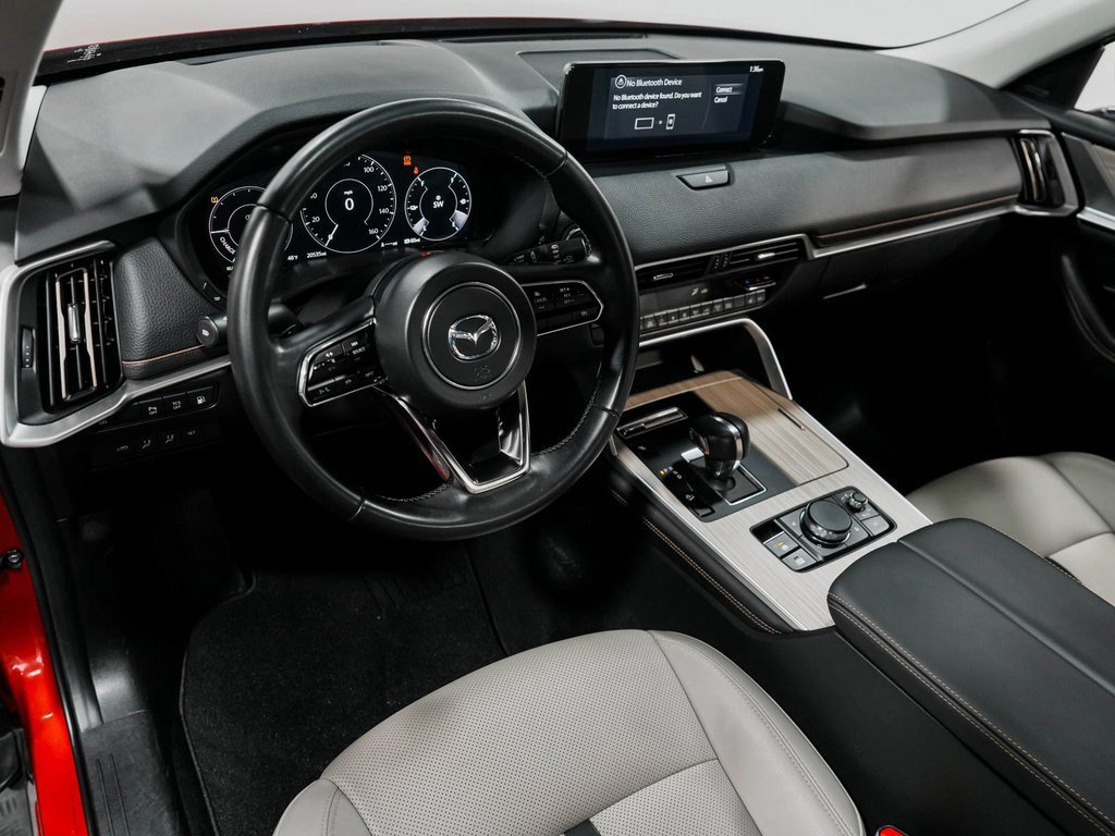 Used 2024 MAZDA CX-90 Plug-In Hybrid w/ Premium Pkg image 17