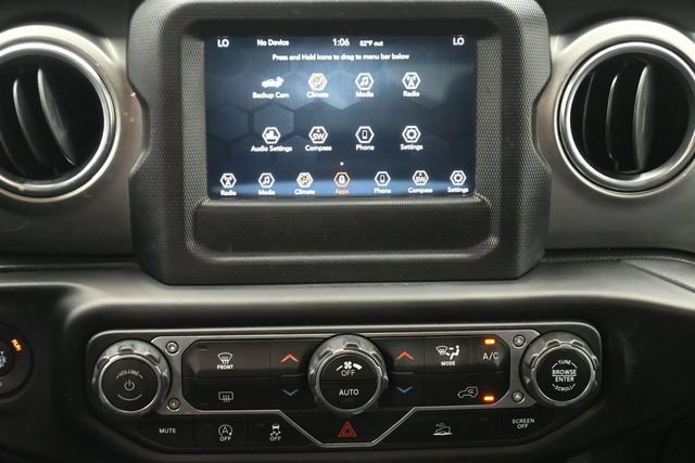 Used 2020 Jeep Gladiator Overland AWD/4WD image 22