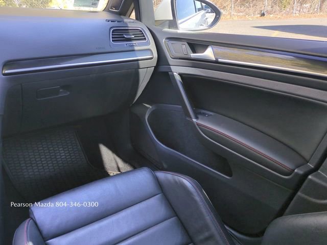 Used 2017 Volkswagen GTI SE image 18