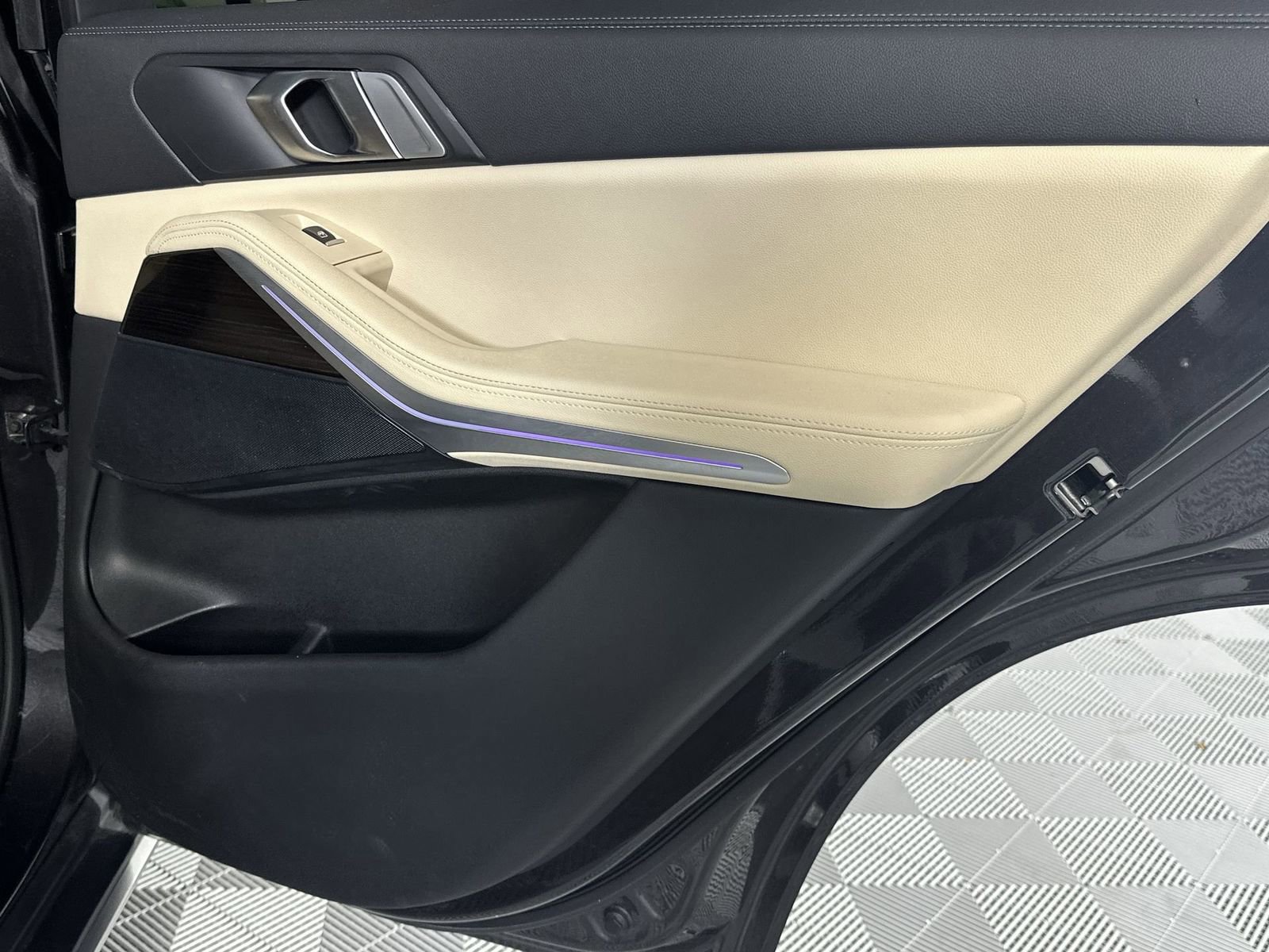 Used 2019 BMW X5 xDrive40i w/ Convenience Package image 32