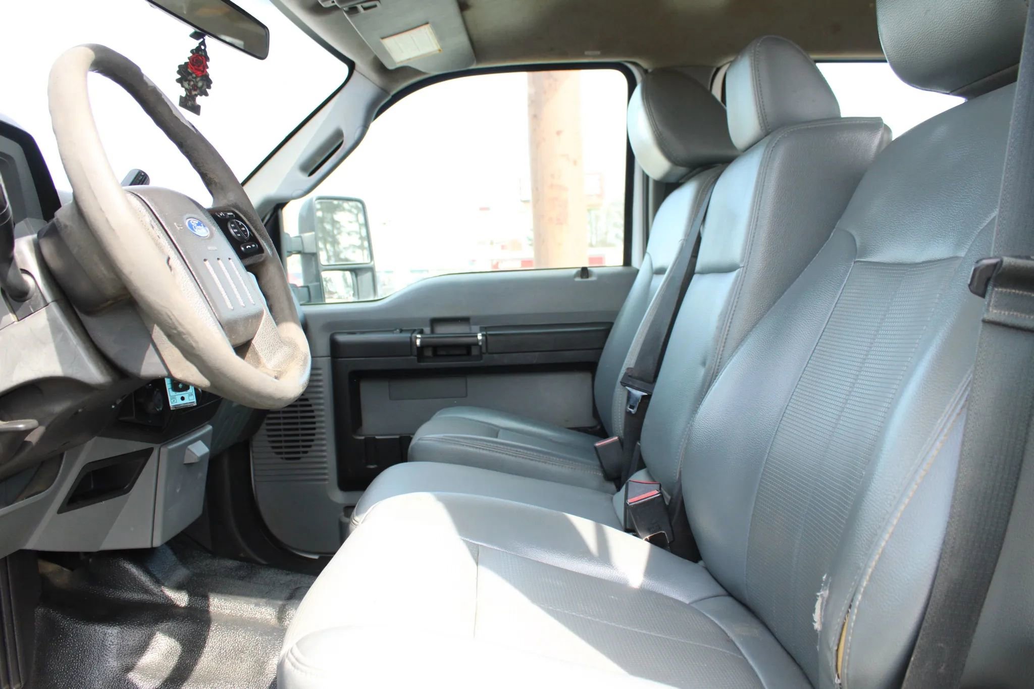 Used 2016 Ford F450 XL w/ Power Equipment Group image 13