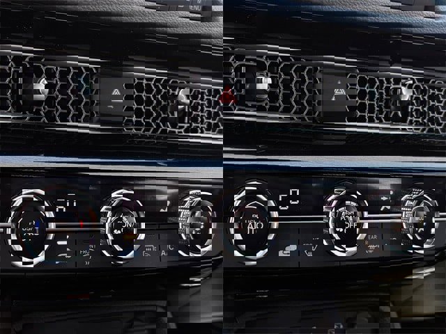 Used 2025 Honda Civic Sport image 23