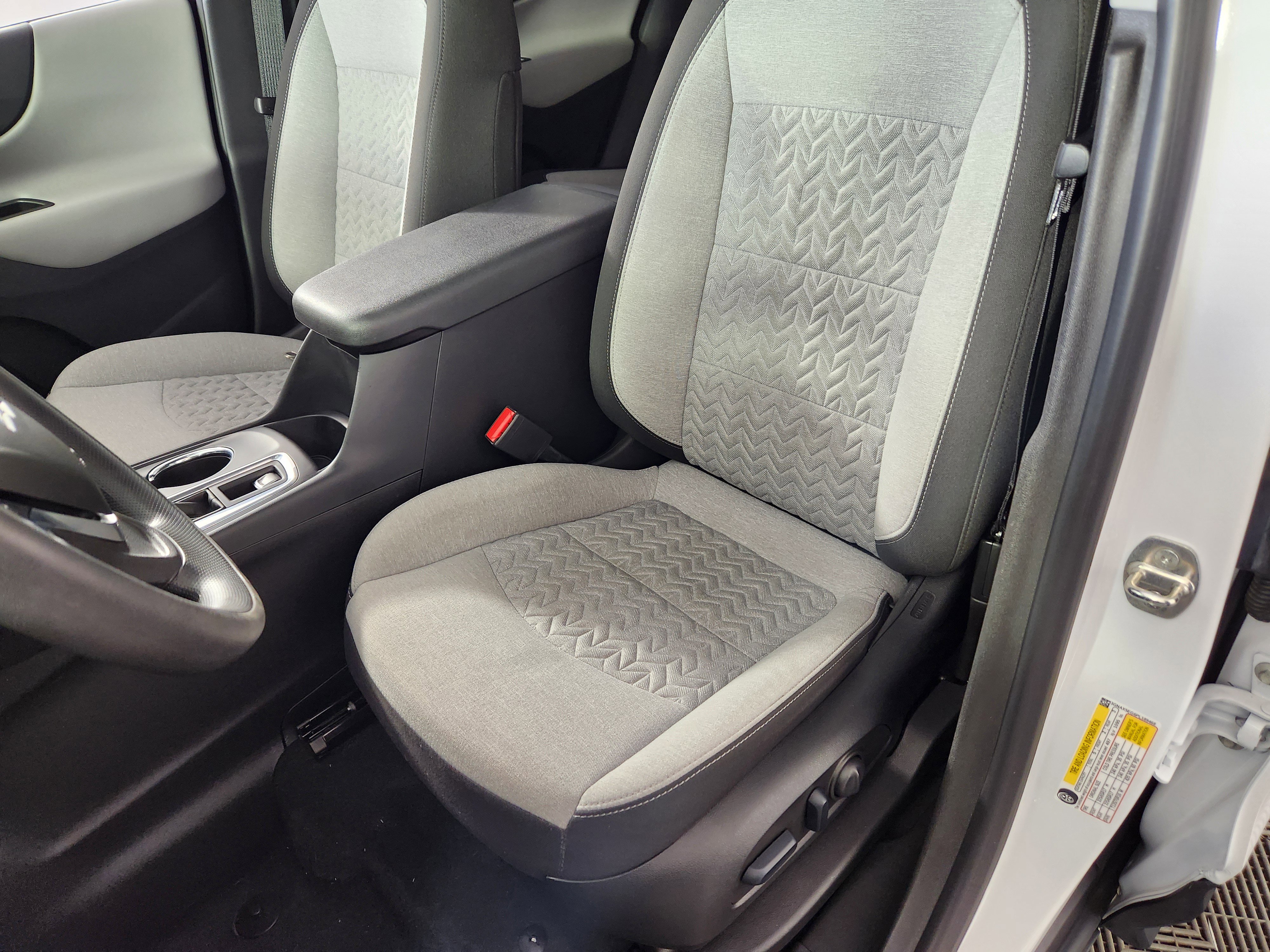 Used 2023 Chevrolet Equinox LS AWD/4WD image 12