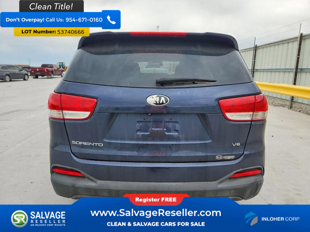 Used 2016 Kia Sorento LX AWD/4WD image 8