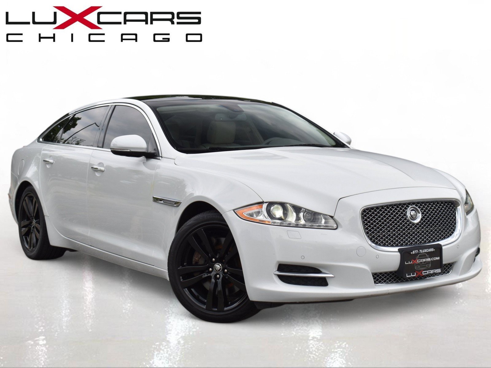 Used 2011 Jaguar XJ L RWD image 2