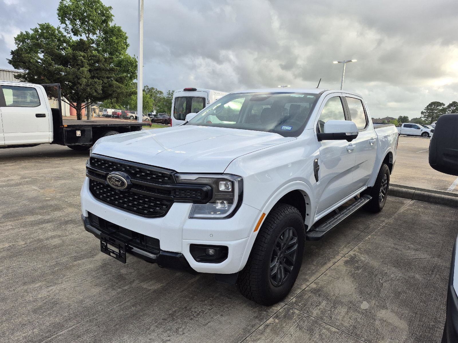 Used 2025 Ford Ranger Lariat w/ FX4 Off-Road Package AWD/4WD image 1