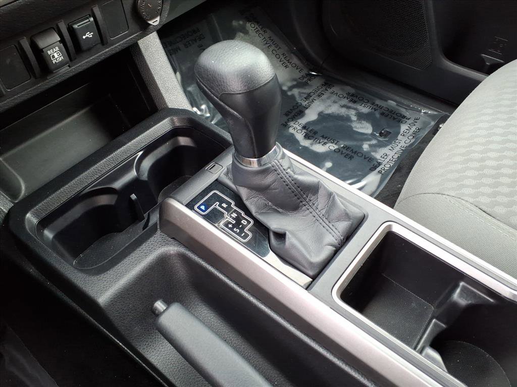 Certified 2022 Toyota Tacoma SR5 AWD/4WD image 15