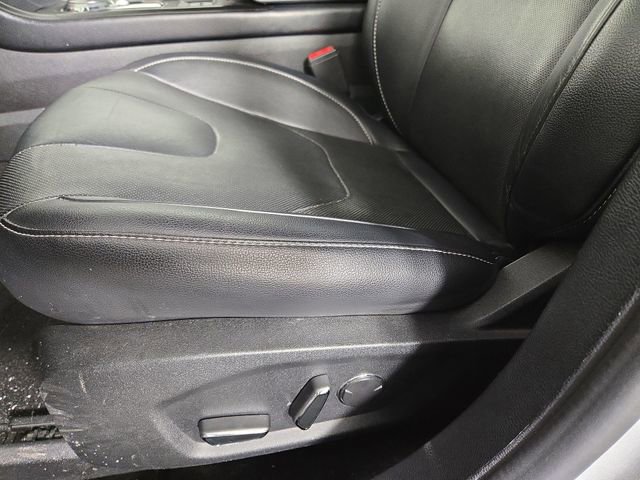 Used 2019 Ford Fusion Titanium image 30
