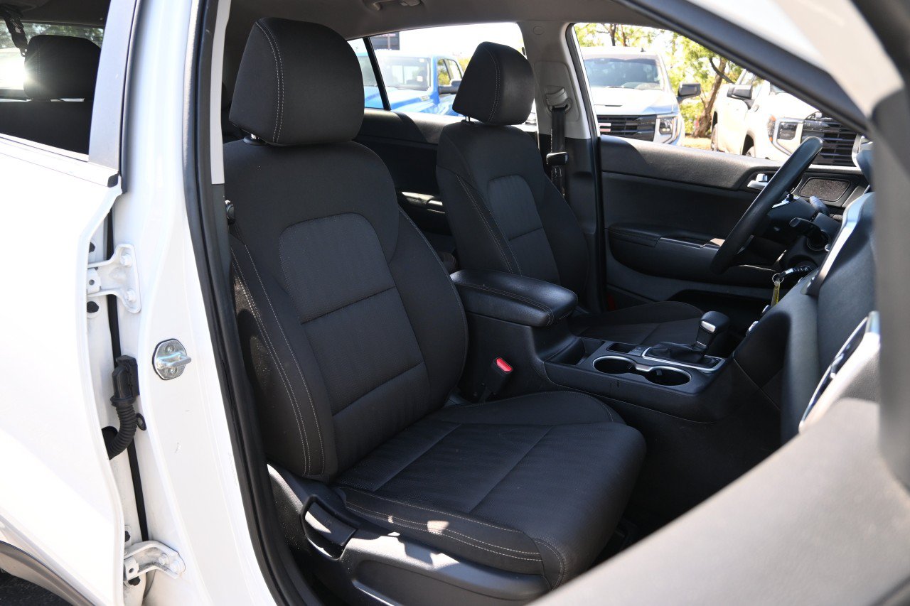 Used 2022 Kia Sportage LX FWD image 24