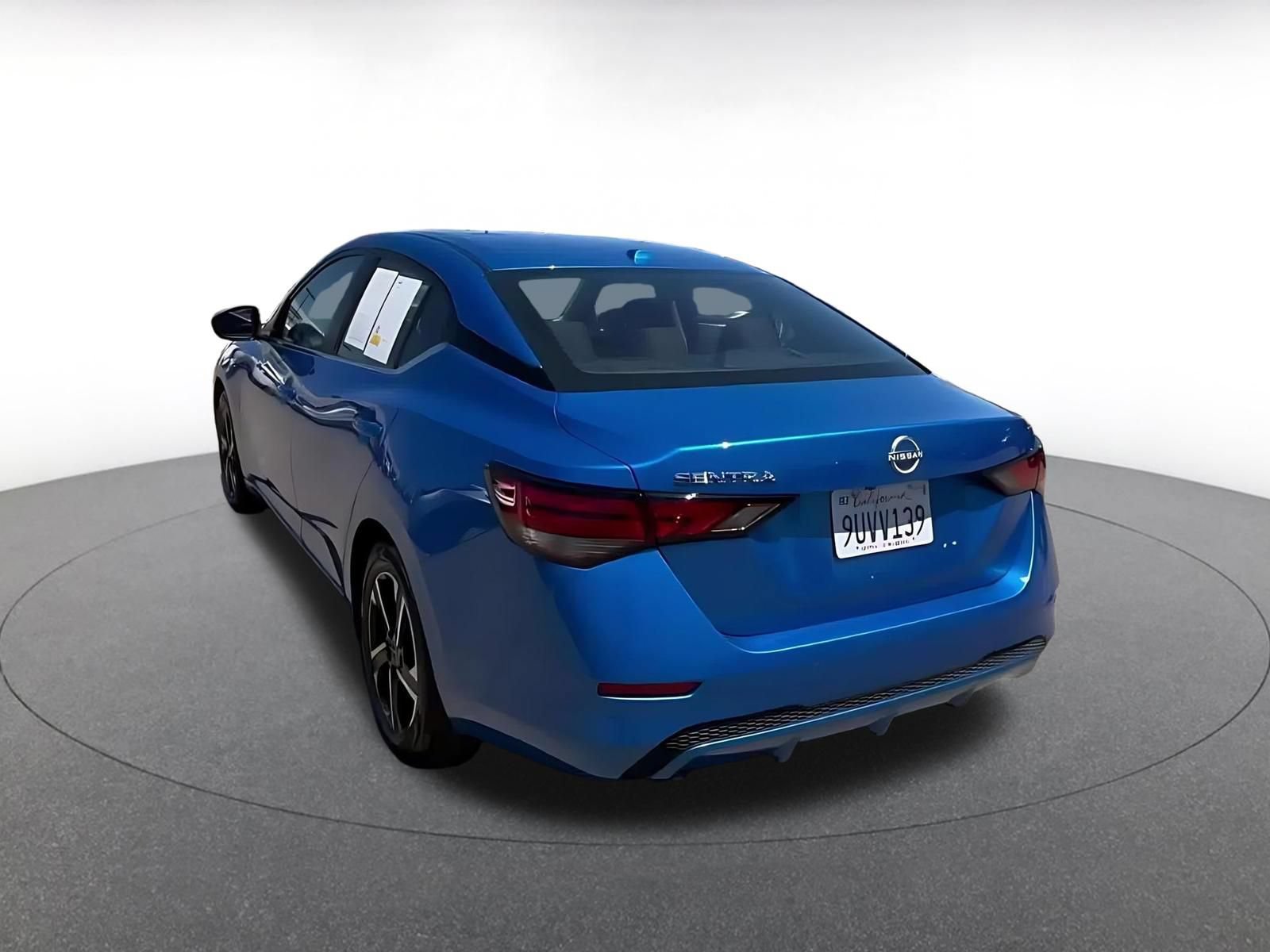 Used 2025 Nissan Sentra SV FWD image 11