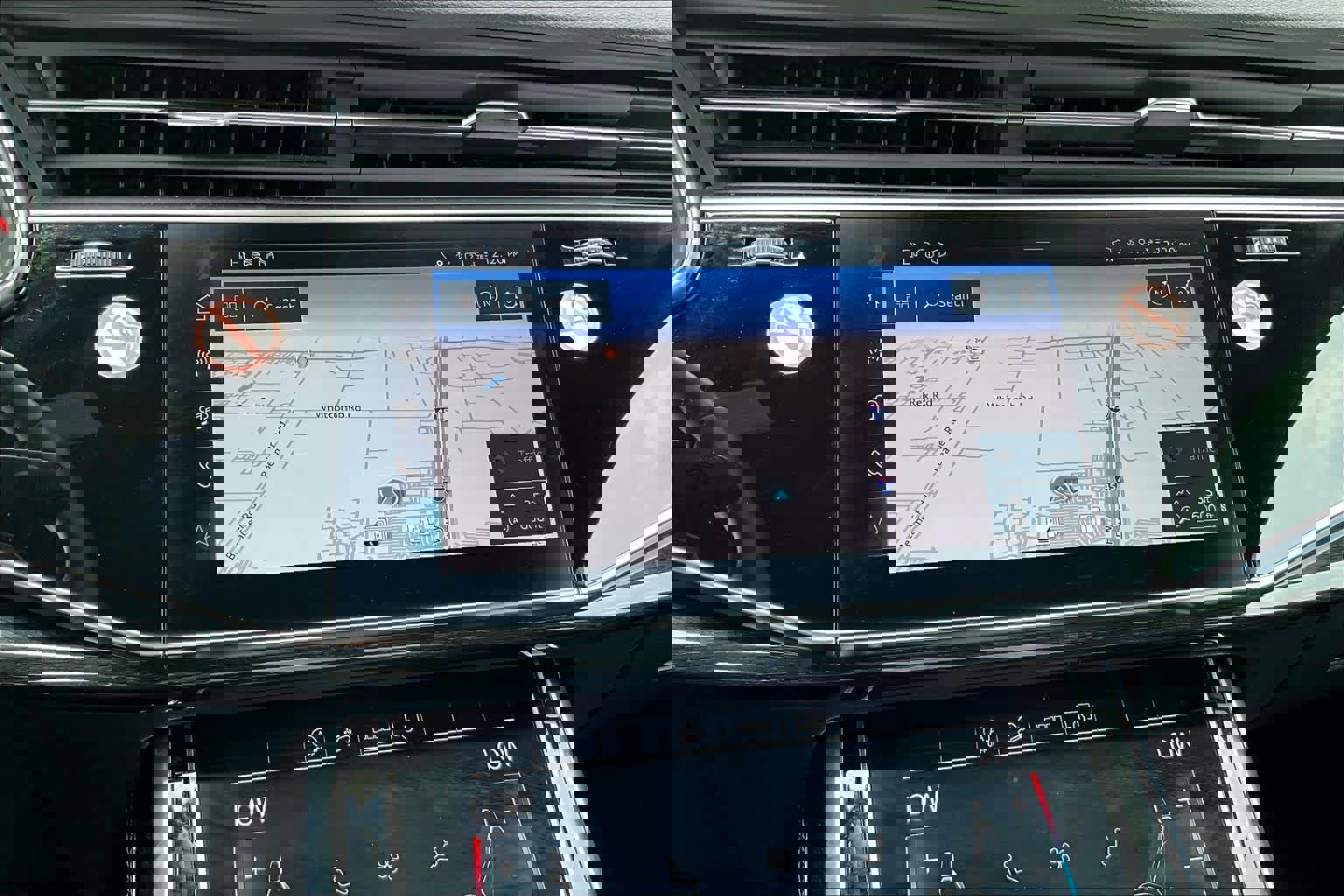 Used 2025 Audi Q7 3.0T Premium Plus AWD/4WD image 33