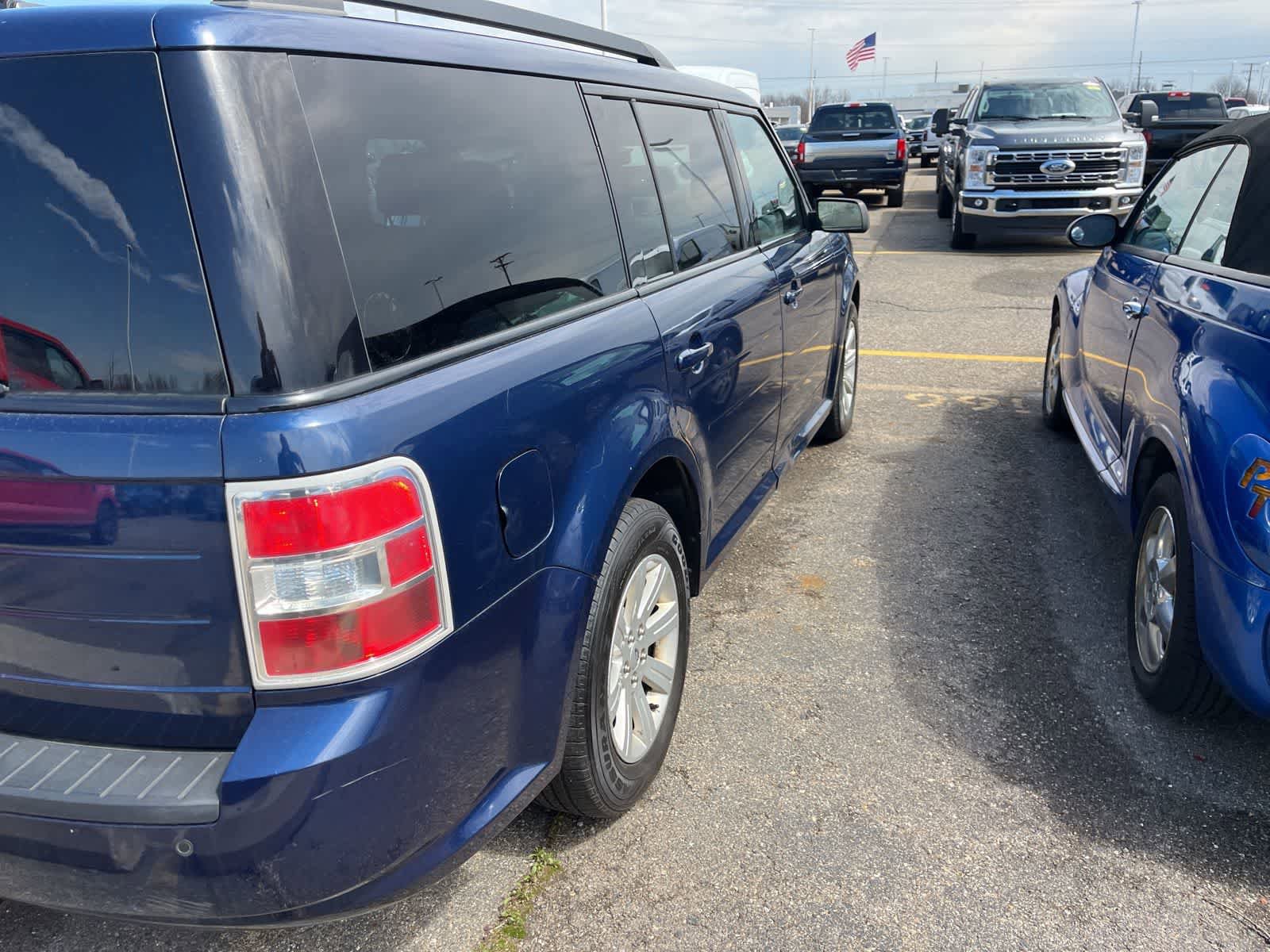 Used 2012 Ford Flex SE image 16