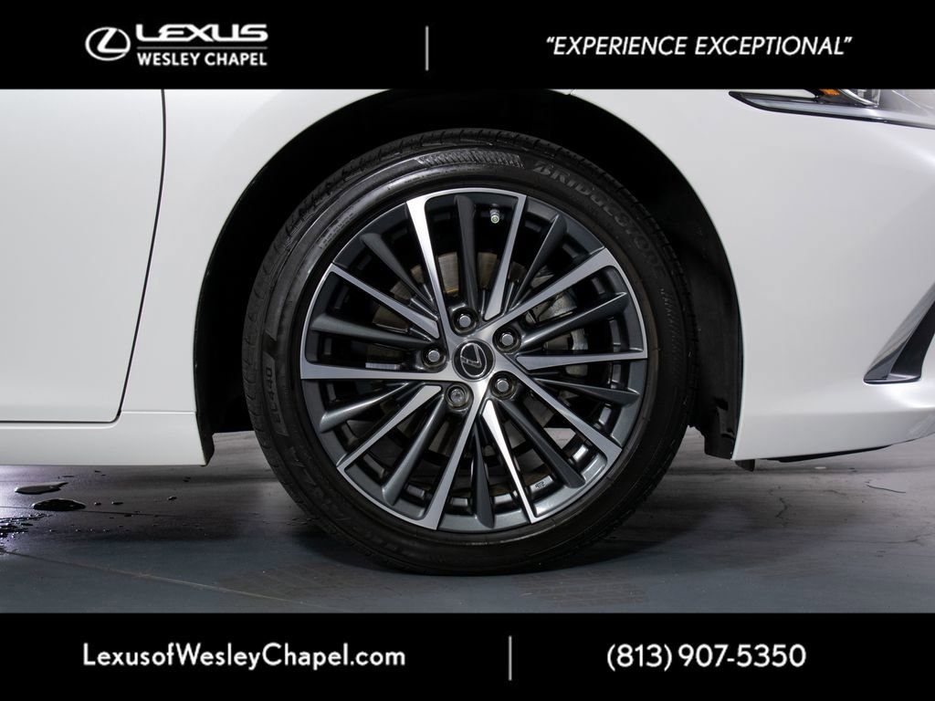 Used 2023 Lexus ES 250 w/ Premium Package AWD/4WD image 5