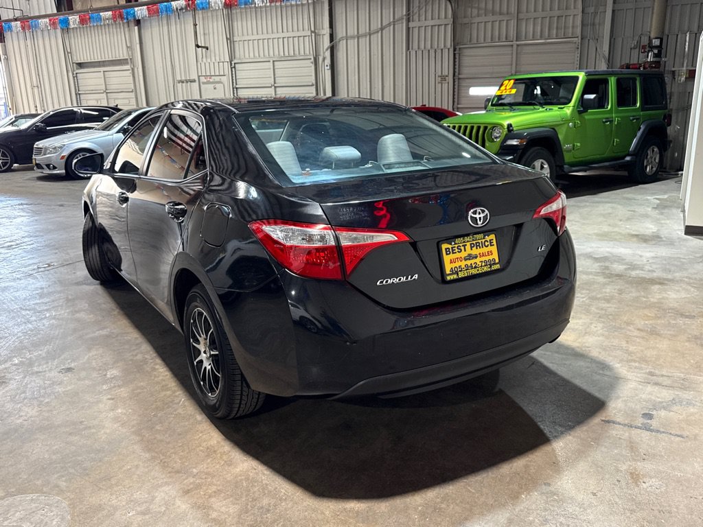 Used 2016 Toyota Corolla LE FWD image 3