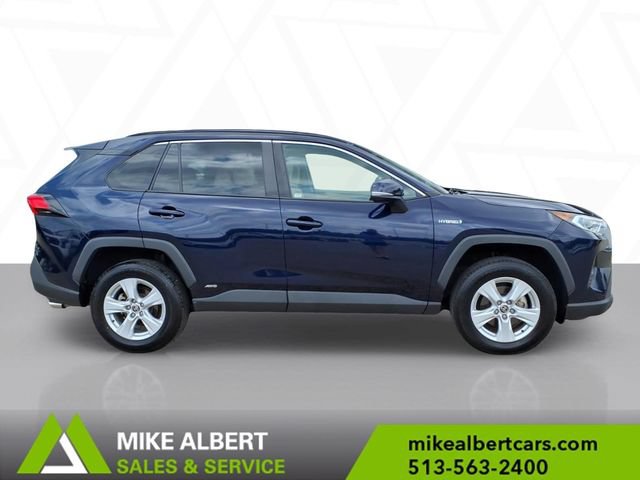 Used 2021 Toyota RAV4 XLE AWD/4WD image 8