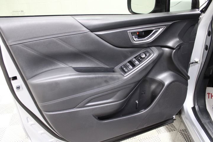 Used 2020 Subaru Forester Limited w/ Popular Package #3 image 9