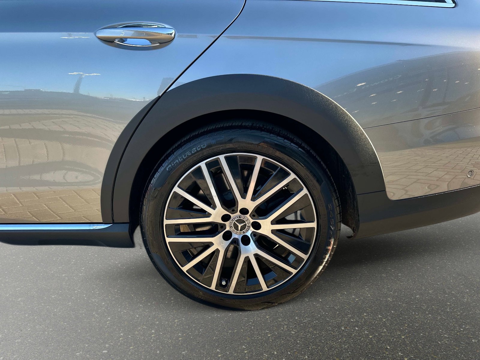 Certified 2021 Mercedes-Benz E 450 4MATIC All-Terrain Wagon image 11