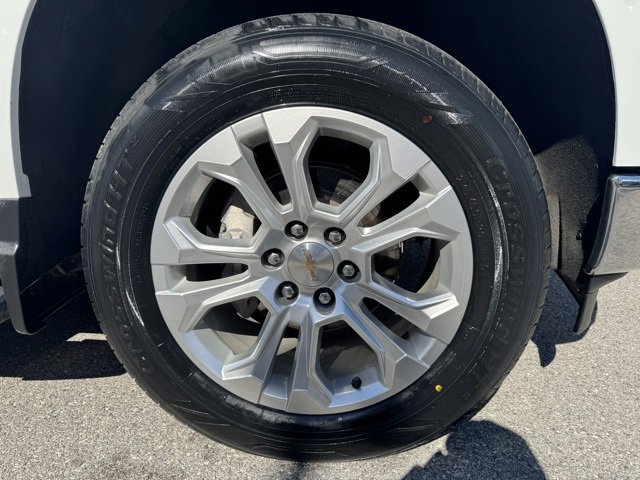 Used 2024 Chevrolet Silverado 1500 LTZ image 11