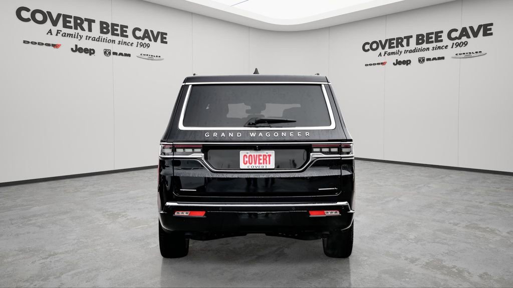 Used 2023 Jeep Grand Wagoneer L Series II w/ Premium Group II image 4
