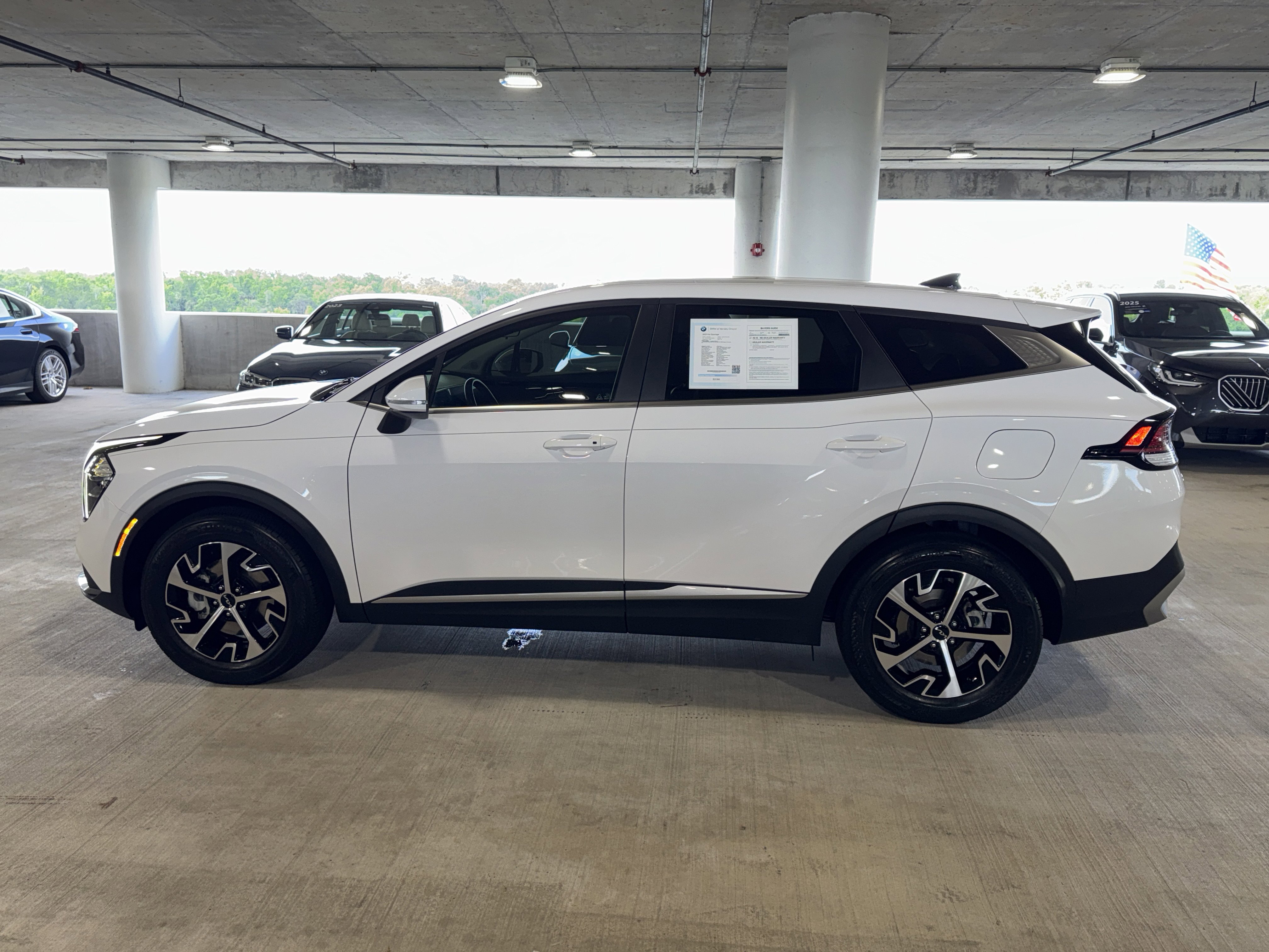Used 2023 Kia Sportage EX FWD image 5