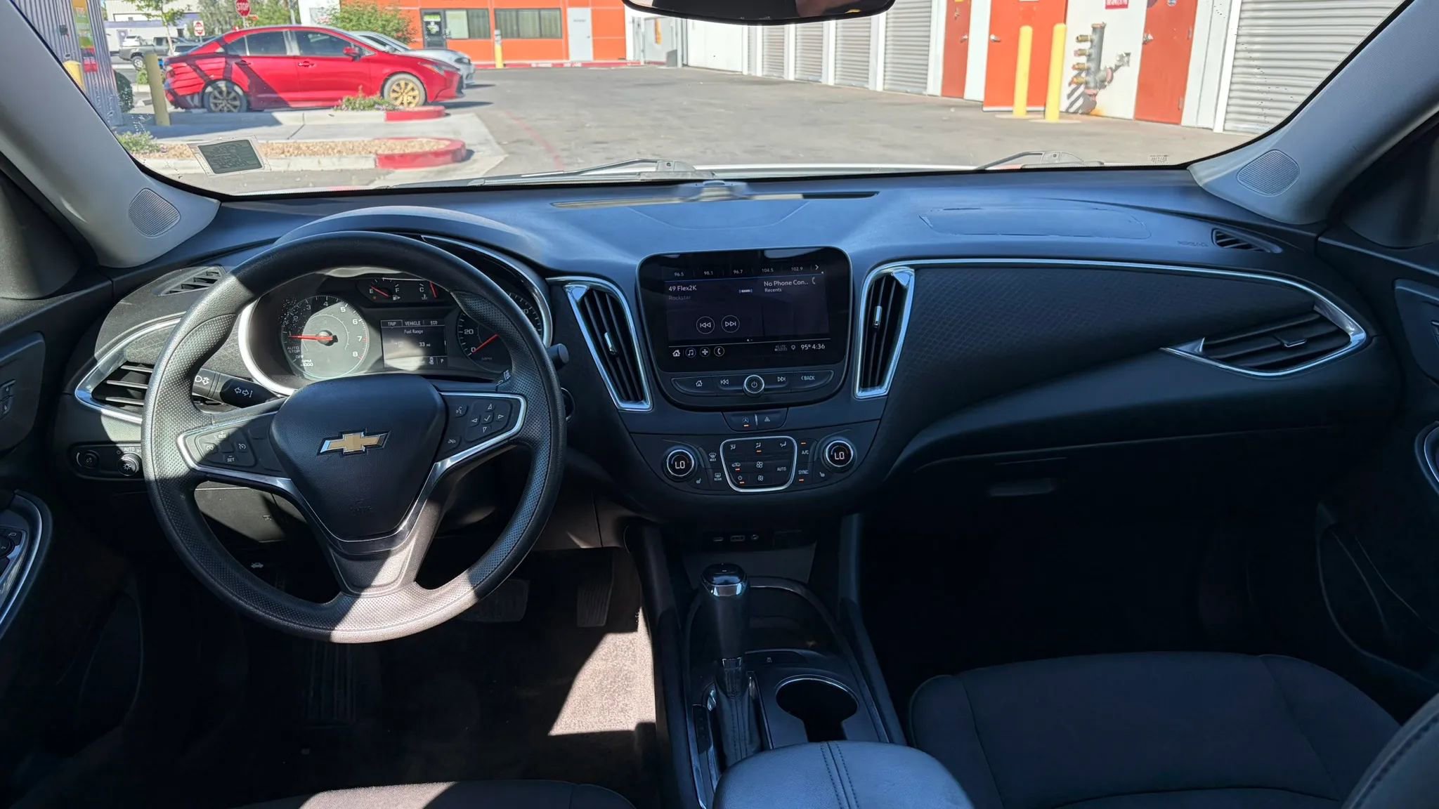 Used 2020 Chevrolet Malibu LT FWD image 11
