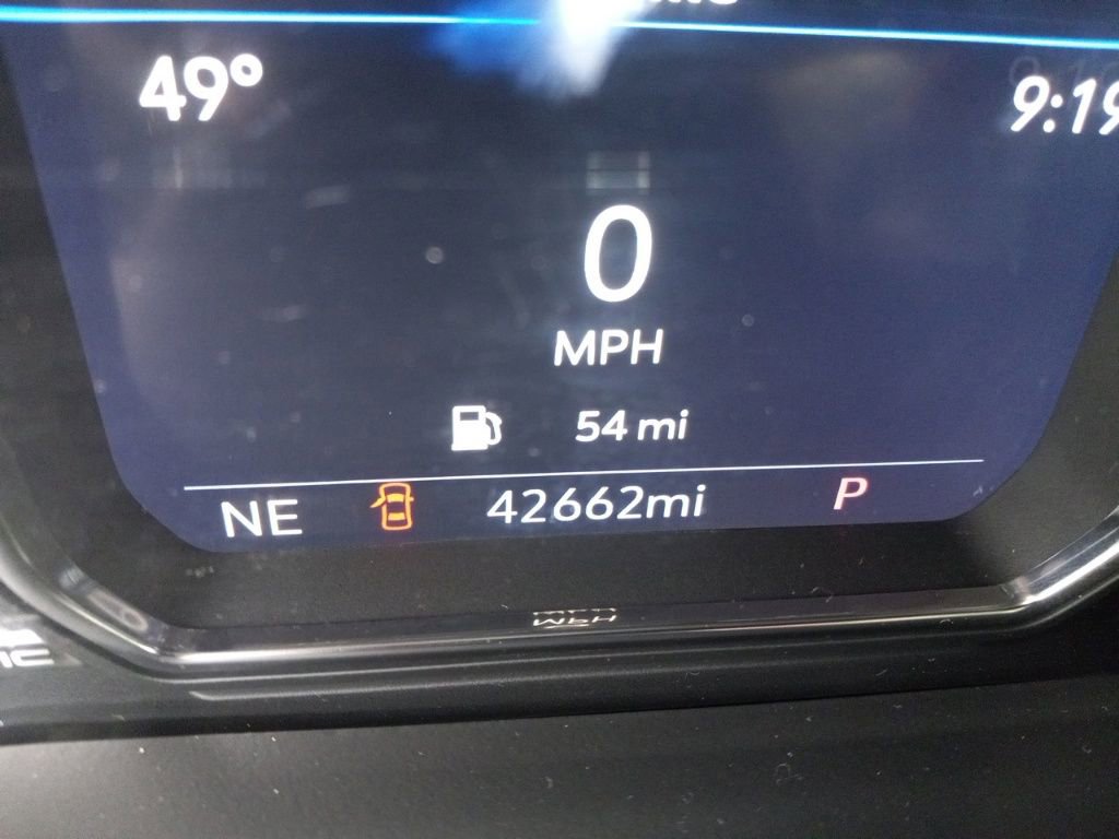 Used 2021 GMC Yukon SLE image 36