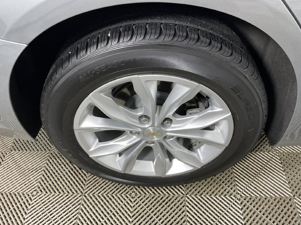 Used 2024 Chevrolet Malibu LT FWD image 9