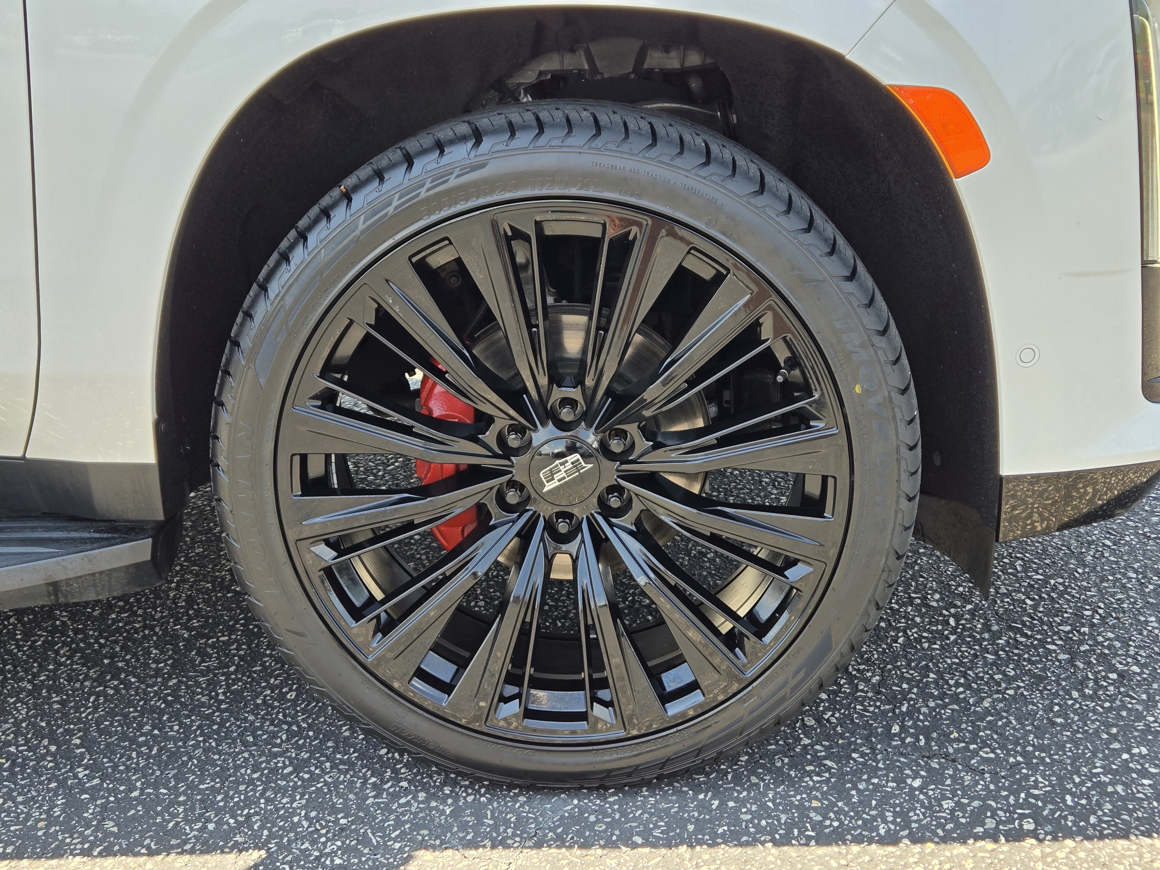 Used 2021 Cadillac Escalade Sport w/ LPO, ONYX Package RWD image 5