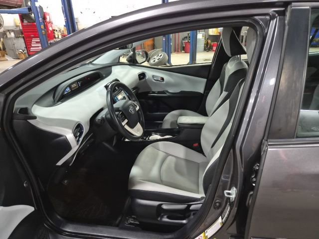 Used 2016 Toyota Prius Three Touring image 16