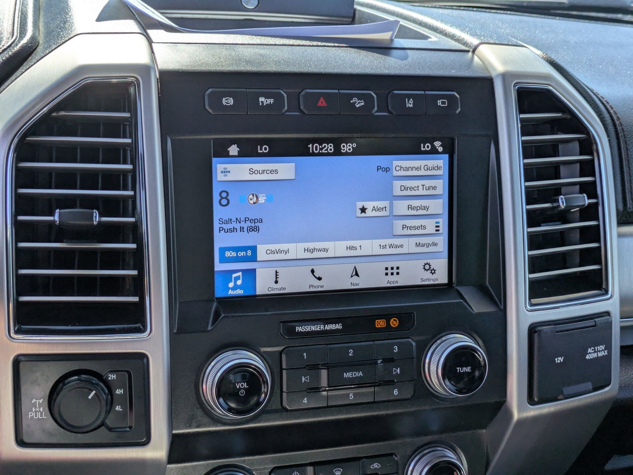 Certified 2019 Ford F350 Platinum w/ Platinum Ultimate Package AWD/4WD image 25