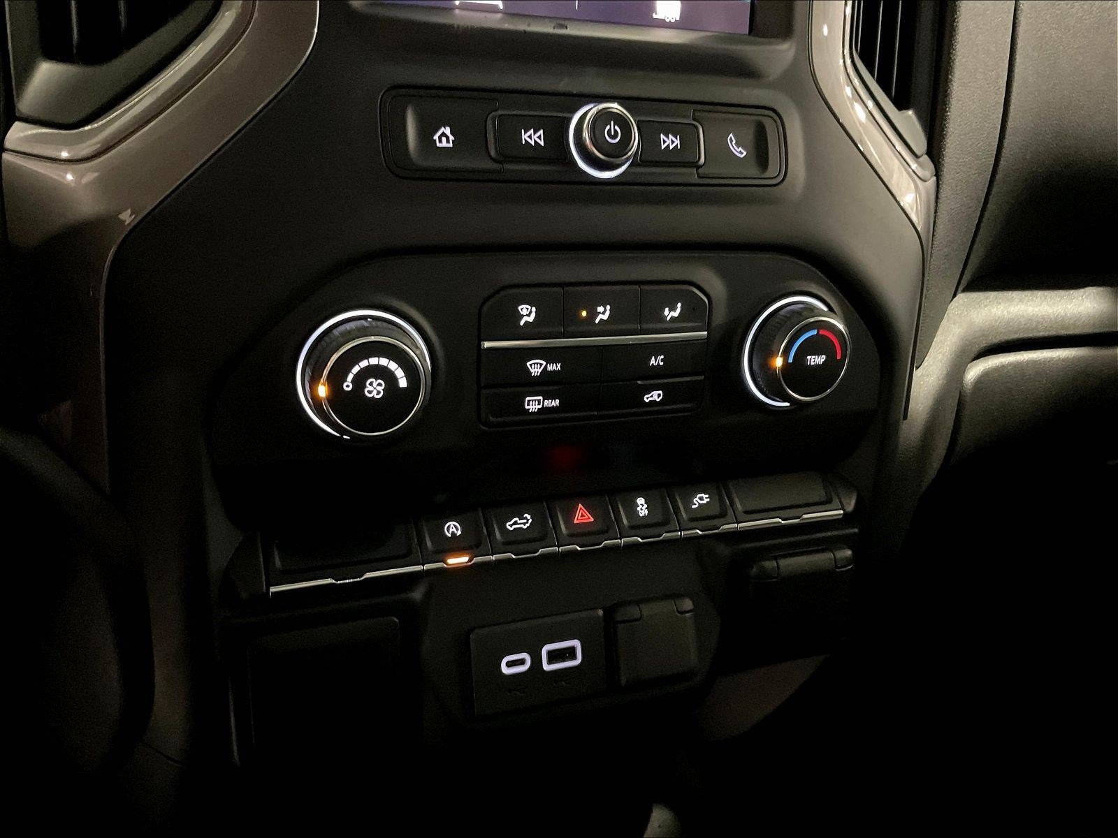 Used 2021 Chevrolet Silverado 1500 Custom AWD/4WD image 16