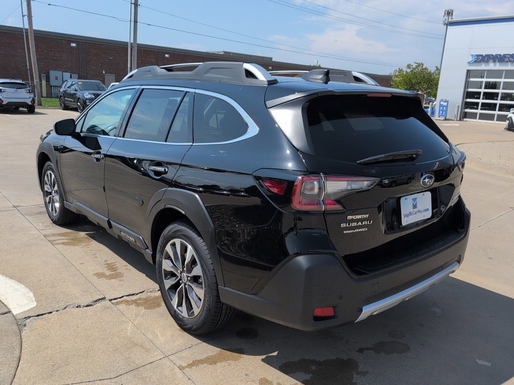 New 2025 Subaru Outback Touring XT image 9