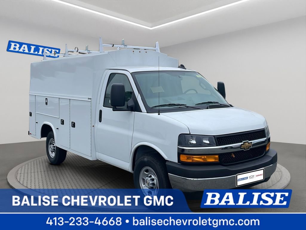 New 2025 Chevrolet Express 3500 w/ Power Convenience Package