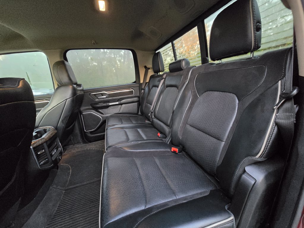 Used 2020 RAM 1500 Laramie AWD/4WD image 23