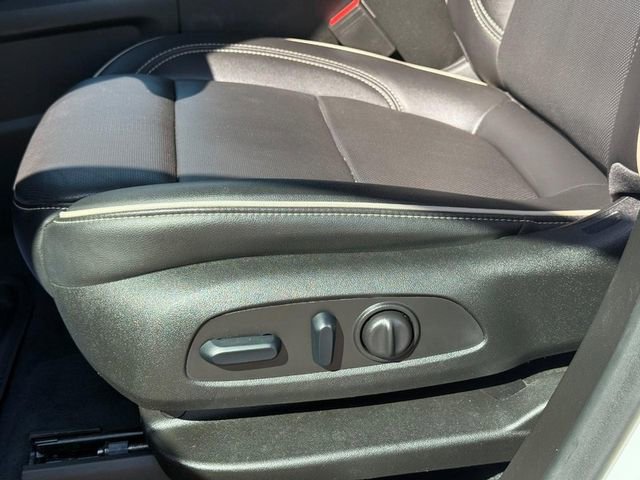 Certified 2023 Chevrolet Traverse Premier w/ Redline Edition image 27